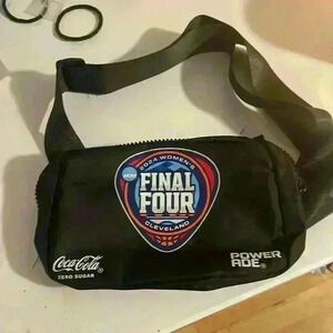 Women’s final 4 fanny pack